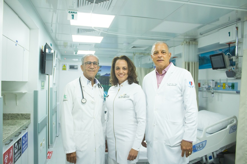 Dr. Juan Ramírez, Dra. Maribel Almonte y Dr. José López Luciano Corazones del Cibao reabre Unidad de Terapia Intensiva Postquirúrgica Cardiovascular