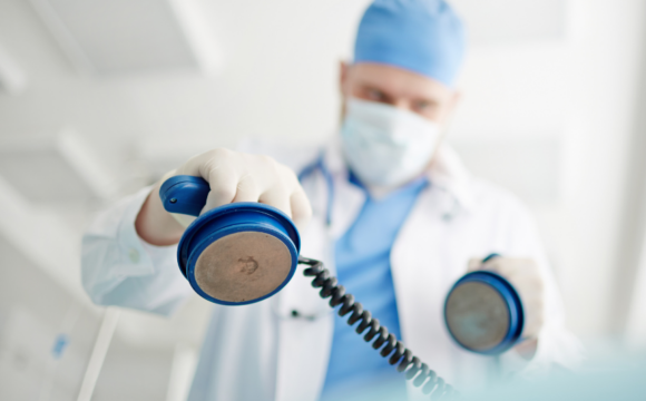 Desfibrilador externo Desfibrilador externo: cuándo se usa